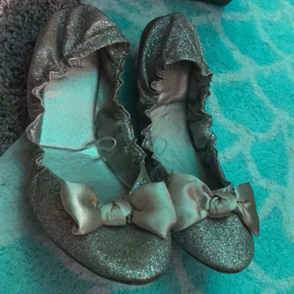 New York & Company Gold Flats